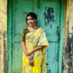Ankita Bhattacharyya Instagram – Didi r Biye ❤️
#haldi💛