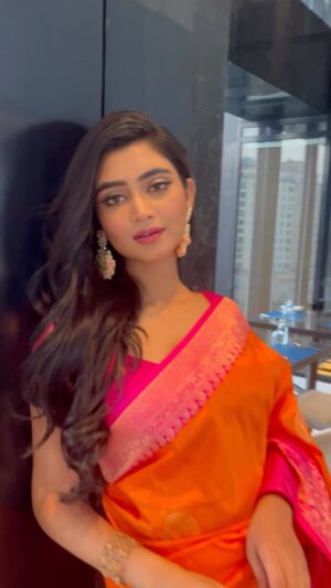 Ankita Mallick Instagram - তুমি বৃষ্টি চেয়েছ বলে …..🥀

#sunday #rainyday #reelsinstagram #goodvibes