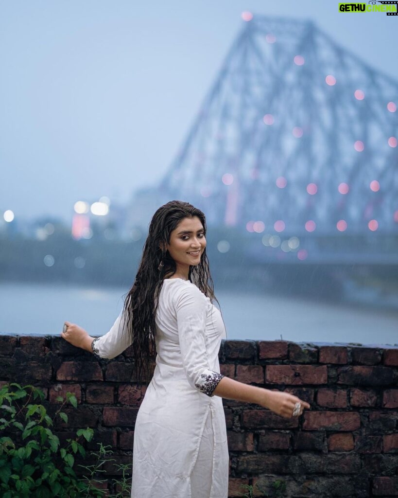 Ankita Mallick Instagram - 🌧️♥️ #instagram #picoftheday #ootd #instagood #instalike #instadaily #instamood #explore #viral #love