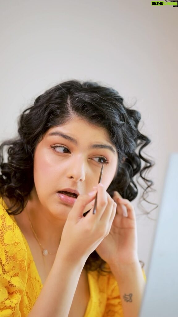 Anshula Kapoor Instagram - How to record a cute makeup GRWM video when this is what my face does when I’m legit getting ready? 🤣 It is what it is 🤓 Anyhooo, products used: Concealer: @narsissist radiant creamy concealer in toffee & biscuit Foundation: @charlottetilbury Hollywood flawless filter shade 3 fair Setting powder: @charlottetilbury airbrush flawless finish micropowder in shade 2 (medium) Blush: @narsissist orgasm & @patmcgrathreal divine blush & glow trio: love at first blush Eye shadow: @kaybykatrina bare soul palette Mascara: @maccosmeticsindia extended play gigablack lash Eye liner: @patmcgrathreal permagel ultra glide eye pencil in “Blk Coffee” Contour: @charlottetilbury filmstar bronze & glow in “fair medium” Lipstick: @kaybykatrina bullet lipstick shade “wrap up” Setting spray: @charlottetilbury airbrush flawless seting spray Brushes: @beautybymus ecosmetic brushes