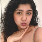 Anshula Kapoor Instagram - I have dry skin, and with hormonal changes every month I tend to get patches of flakey skin that I really struggle with. So when I say that @dotandkey.skincare ’s the barrier repair face cream has been my savior, it’s not even an exaggeration. It absorbs right in, it heals existing dry patches and prevents further loss of moisture from my skin. I’ve lost count on how often I end up talking about Dot & Key to you on my stories. The fact is, the barrier repair cream has worked for me when so many others have failed to genuinely hydrate and heal my peeling skin. So this is one association I’m the happiest to share with you. Because it’s truly a brand I love using, and it has changed the game for me. 10 on 10, would recommend. (PS, the barrier repair gentle face wash is also one of my favorites. The 2 products together are literally magic) Use my code ANSHULA15 and get 15% off on their website www.dotandkey.com #Ad