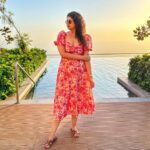 Anshula Kapoor Instagram - When you’re obsessed with the view & the dress, it’s gotta make it to the gram 🤓 📍 @thewestinhimalayas 👗 @forevernew_india The Westin Resort & Spa, Himalayas
