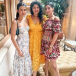 Anshula Kapoor Instagram - Sunday shenanigans 💛💃🏽