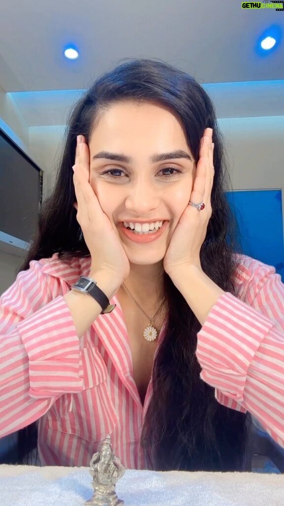 Anushka Kaushik Instagram - Aap Humein vote do, hum apko pyaar denge 🥺🤞🧿❣️❣️❣️ . - Tap on the link in bio - Search for *Category* - Best Actor Series (Female) : Comedy - Vote for *Anushka Kaushik* - Celebrate our happiness with us ❣️ . . . . . . #vote #voteforme #voting #actor #actors #actorlife #bestactor #award #awards #awardshow #filmfare #filmfareawards #anushkakaushik