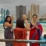 Anushka Kaushik Instagram - Somewhere in between these two ages🎂 Thank u everyone for all the wishes , sorry if I missed ur calls, msgs, stories,posta dil se sorry 🙏 . . . . #birthdaygirl #birthdays #ageisjustanumber #girlswholift #saree #celebration #anushkakaushik Mumbai, Maharashtra