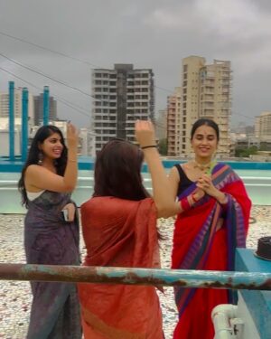 Anushka Kaushik Instagram - Somewhere in between these two ages🎂
Thank u everyone for all the wishes , sorry if I missed ur calls, msgs, stories,posta dil se sorry 🙏
.
.
.
.
#birthdaygirl #birthdays #ageisjustanumber #girlswholift #saree #celebration #anushkakaushik
