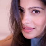 Aparna Dixit Instagram - How close is too close.!!