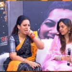 Archana Chandhoke Instagram - அப்பா 😭 ஒரே ஒரு தடவ திரும்ப இந்த பூமிக்கு வாங்க, தேம்பி அழுத Archana & Anitha - 23 Years Of Archana #archana #zaaravineet #lattoskitchen #ssmusic #23yearsofarchana