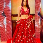 Archana Gautam Instagram - सपना एक देखों, मुश्किलें सौ आएगी, वह पल बहुत सुंदर होगा, जब कामयाबी शोर मचाएगी.. styling by - @stylingcityy outfit by - @krupa_jain Event - @ballyscasinocolombo #archanagautam #indianwedding #indiangirl Colombo, Srilanka