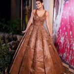 Archana Gautam Instagram – Brown Cinderella look 🤗 
💄MUA , Hair & Styling :- 
@nehaadhvikmahajan 
👗Gown :- @neerusindia India