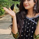 Archana Padhi Instagram - This song 🖤🖤… Thank u my gang for this beautiful kurti❤️ @dr_amrita_agrawall @dr_nini231 @doc_samikshya