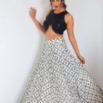Ariah Agarwal Instagram - Swipe to see my pretty lehenga 🌙🧿 . . . @yeh_lehenga_nahi_mehenga @smitartist @mua_angel.20 @hg__photography.official #lehenga #indian #ariahlove #ariahagarwal