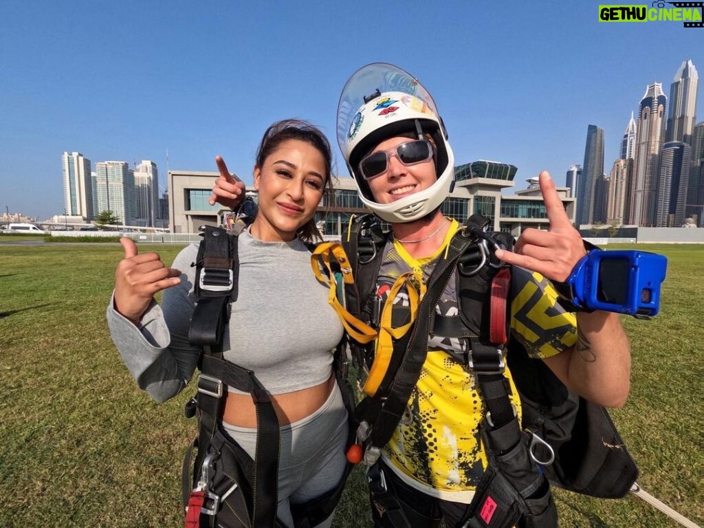 Ariah Agarwal Instagram - I kissed the sky 🪂💙 . . . - Sky dive, 2023. Skydive Dubai