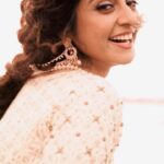 Athmiya Instagram - 🤍 🎥 @sameeh_photography Edits @_shbs__ Hair and Makeup @_sapnas_makeover 👗 @nimo_designer_studio Styling @m_uhammed_sap Accessories @parakkat_jewels Location @ekanthaala