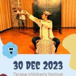 Atul Kulkarni Instagram - आंतर जंतर छू मंतर ….. @tarapa_theworkspace tarapa children’s festival 2023 . @geetanjalikulkarniofficial . #clwon #childrenbook #clownmakeup #clowns #comedy