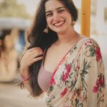 Ayesha Khan Instagram - बेक़रार करके हमें यूँ ना जाइए… 📷- @theartist.fx