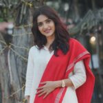 Ayesha Zeenath Instagram - ❤️ : : clicks by @udaykumar.r.14 #oorvasivorakshashivo #❤️