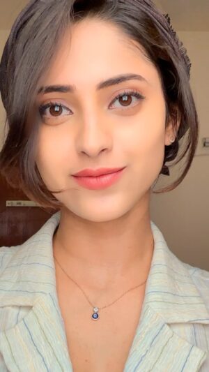 Ayesha Zeenath Instagram - Bandha dhaaa😝
.

.

.
#reelsvideo #instagood #instagram #ayesha #actress #🦋
