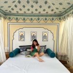 Barkha Singh Instagram - #photodump (and a sneaky #minivlog ) of a wonderful weekend mommy and I spent together at @theleelapalace_jaipur . They hosted us for the Man Singh Polo Cup 2023 finals in collaboration with the @rajasthanpoloclub .. To cut a long story short, the weekend felt like a world of #royalty and #tradition ✨🤌🏼 The gorggg outfit is from @houseoffett ❤️ #polointhepinkcity #TravelwithB #jaipur #rajasthan #Polo #luxuryhotelsindia #theleela #tourismindia