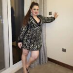 Bebika Dhurve Instagram - "People are like stained -glass windows. They sparkle and shine when the sun is out, but when the darkness sets in, their true beauty is revealed only if there is a light from within.." -Elizabeth Kubler #bebikadhurve #bebika #reelsinstagram #post #beauty #dark #sparkle #concert #glamourshoot #glitterbug #botiboti #bbott2 #redlips