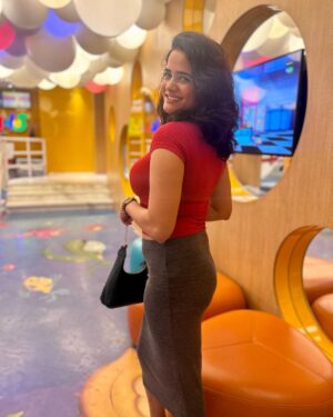 Bhagyashree Mote Instagram - Sorry, I Can’t Hear You Over the Volume of My Hair!
