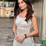 Bhavika Sharma Instagram - Keep watching GHUM HAI KISIKE PYAAR MEIN…. Mon-Sun 8pm only on @starplus PS:- My first picture post as SAVI ❤️ #ghkkpm #savi #show