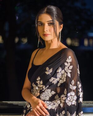Bhavika Sharma Instagram - In my desi girl era🤍✨