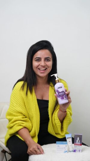 Bhavini Purohit Instagram - Winter is here & so is the winter skincare routine. Giving you a 4 step ‘Winter Must Haves’ from @mynykaa winter glow sale, the best time to get your hands on them and other face and body products with upto 50% off!! 

#Ad #winterglow #GetThatWinterGlow #winterglowwithNykaa