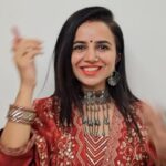 Bhavini Purohit Instagram - Get Ready with me for Karwa Chauth | ft @rangriti . Outfit - @rangriti Jewellery- @gehnacollections . #influencer #style #wedding #karwachauth #married #style #fashion #trending #bhavinipurohit