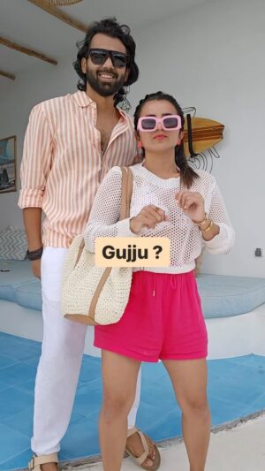 Bhavini Purohit Instagram - Su lage che 😝😝
.
#influencer #trending #trend #crazy #gujju #india #love #babe #dhaval4bhavini #bhavinipurohit