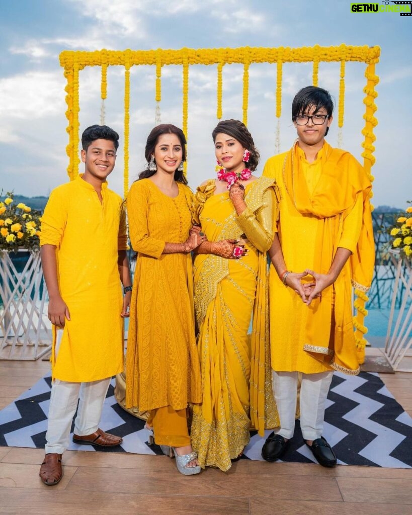 Bhoomika Dash Instagram - Kya adayein beautiful hai?😌✨ Pipul Padmaja Premium Hotel & Convention
