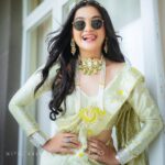 Celesti Bairagey Instagram - Alexa, please play तैनू ले के मैं जावांगा दिल दे के मैं जावांगा🤍 Makeover by @bineegogoi Mekhela sador @archana_shiva_chetia Jewellery @konmani_store Photo credit @nitulsharmaphotography #weddingphotography #makeupartist #makeup #makeupideas #makeupoftheday #makeuplover #indianbride #indianwear Dibrugarh, Assam