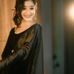 Celesti Bairagey Instagram - Eid-Mubarak🌙 #eidmubarak #eid Makeover @makeoverbymrinali Outfit @chandzeenty Photo credit @tarkikborahphotography