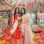 Celesti Bairagey Instagram - Wedding da season haiii !! ❤️ @celesti.bairagey Hair by - @hairstyles._official #rajjo #urvashi #RaShi #aayushibhave #celestibairagey #starplus #dailysoap #disneyplushotstar #hotstar #setlife #bts #behindthescenes #shaadi #wedding #shivanishirali #lalitmohan #rajjostarplus Mumbai, Maharashtra