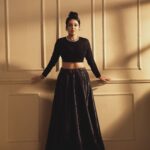 Chandini Tamilarasan Instagram - Be kind ✨ 📸: @alex_judeson ✨ Outfit - @dezynerworld ✨ Mua @inak_bridal_artist ✨ Assisted by @ramanna386 ✨ #chandinitamilarasan #judsonphotography #actresschandini #weekendvibes