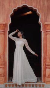 Deepika Venkatachalam Instagram - A dreamy dress, Some dance & yours truly D! 🫶✨ . #DiwaliwithD Ft. @fiorebymalar_ A few weeks back, when Malar Akka was showing me few outfits, my eyes fell on this beautiful white outfit that looked like a dream and asked if I take can this. It is a classic outift with work on the sleeves and fits you like a glove. 🤍 I happily took it back home and was earnestly looking forward to create something magical with this single outfit that was never done by me, here on Instagram. While I’ve mostly done transition reels, I was squeezing my brain to put my efforts into something different as an influencer and give the best to the brand that trusts me. I kept looking at the dress and at a point I realised I needed to perform an art to enhance & amp up the existing elegance that the dress carried already. ✨ Dance! Dance, an art form that can denote a million emotions even in a few seconds and something that I’ve always loved but never really taken an attempt. I am no good at choreography hence I approached my fav @tdc.thedancersclub to ask them to help me out with simple steps for this trending soul worthy song. The team and specifically @anu_viswa ( Anu darling) helped me with the steps almost at the fag end just two days before the shoot. She was so patient in teaching me and I enjoyed the process. For the gorgeous piece of outfit in white, the soul stirring music and graceful steps.. “Aruvi Kaalgal Kondu Odai Idaiyendraagi Kadalaai Nenjam Kolgiraai......” 🎶. . . 📹✂️ @arunsmagy . Makeup & Hair @kiki_makeupandhair . #deepika #dance #chennaiblogger #chennaiinfluencer #dance #kurumugil #reelkarofeelkaro #reelitfeelit