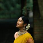 Deepika Venkatachalam Instagram - “Straight outta magazine!” 🙈 Elegant Jewellery that indeed spoke grace & charm! Ft. @konikajewellery ✨ When I draped this lehenga set for KKK and styled it for Abi, I in fact began wondering how would D carry this outfit if given a choice. Next minute I knew I'd wear it for a special occasion and what better than #RnD Thala Diwali? 🫶🏼 The outfit radiated both traditional and modern touch with pastel colours and temple borders in the skirt and blouse. To elevate the traditional side of the outfit, we decided to go for a heritage jewellery. That's when we came across this grand heritage chocker and a matching jumkha from @konikajewellery 💫 It is surely a kind of jewellery that attracts everyone's eyes and difficult to not have it. Deeiii bride-to-be take notes daaw, if you're looking for a jewel set that gives you a classy bride look, then this is it. Gold, kundans, with white & pink stone easily gives you a royal look in a giffy! ❤️ To complete the look, we went for a subtle makeup with a sleek hair bun, malli poo, kutty pottu and of course my forehead kungumam. Orey the penmai feels hehe🙈 How much will you guys rate this look? 💭 . 📸 @mukesh__dm Outfit : @aneeqaofficial styled by @artra_styling jewellery @konikajewellery . #deepika #D #DiwaliwithD #jewelry #jewellerystyling