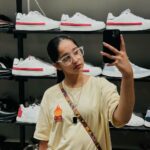 Deshna Dugad Instagram – If i ever let my Head down , It will to be Admire Shoes 👟😏
.
.
#deshna #deshnadugad #sneakers