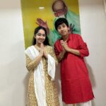 Deshna Dugad Instagram - Some sanskari moments 🙏🏻😌 . . #tirthjoisher #deshnadugad #deshna #sanskari #traditional Mahakal
