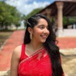 Deshna Dugad Instagram - A saree is not just an attire, it's an emotion.♥️🔥 . . Can’t get over this look 🥰🥹 . . #deshna #deshnadugad #saare #saree #lovelook