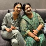 Dhanashree Verma Instagram - Happy birthday to the strongest & most loveliest women ♥️ I’m extremely grateful to be sharing this day with you. We are definitely soldiers of our lives…. We love everyone, we never give up and we keep fighting for our happiness with the kindest way possible. Thank you for teaching me how to be a nice person with great spirit in my heart and a life filled with immense hope. Love you HAPPY BIRTHDAY TO US 🎈