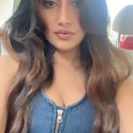 Dhanashree Verma Instagram - Denim dreams and blue jean schemes 💙 MUA: @preetydhillon_mua Styled by: @anshikaav Hair: @hairbyswatitare14