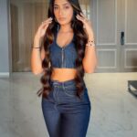 Dhanashree Verma Instagram - Denim dreams and blue jean schemes 💙 MUA: @preetydhillon_mua Styled by: @anshikaav Hair: @hairbyswatitare14
