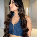 Dhanashree Verma Instagram - Denim dreams and blue jean schemes 💙 MUA: @preetydhillon_mua Styled by: @anshikaav Hair: @hairbyswatitare14