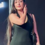 Dhanashree Verma Instagram - When you don’t have time to click any pictures but thanks to paparazzi and my @dhanashreefever_ for sharing these pictures 🚀♥️