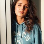 Dhvani Bhanushali Instagram - Birthday month 💁🏼‍♀️ #Birthdaysoon #marchbaby