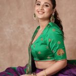 Dhvani Bhanushali Instagram - 💚💜 👗: @raw_mango Jewelry: @azotiique Styling: @eshaamiin1 @stylelevatorr 📷: @saurabhdalvi_photography Hmu- @sahithya.shetty ♥️