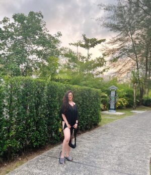 Diana Khan Instagram - Every time she closed her eyes, 
Dreamed of para-para-paradise 💘🌎 🇹🇭