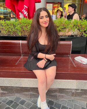 Diana Khan Thumbnail - 12.4K Likes - Top Liked Instagram Posts and Photos