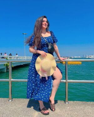 Diana Khan Instagram - Tu ibadat hai,
tu hi hai mazhab 🌸 
#pattayathailand #koralisland 🇹🇭